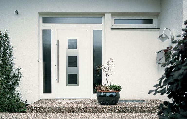 Soreba : Porte d'entrée bois Mulhouse