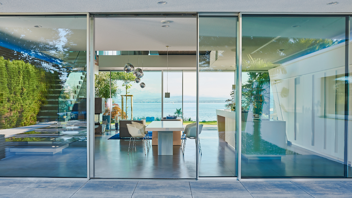 Soreba - Pourquoi installer une baie vitrée chez soi ?