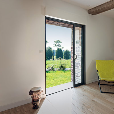 Baie vitrée à galandage